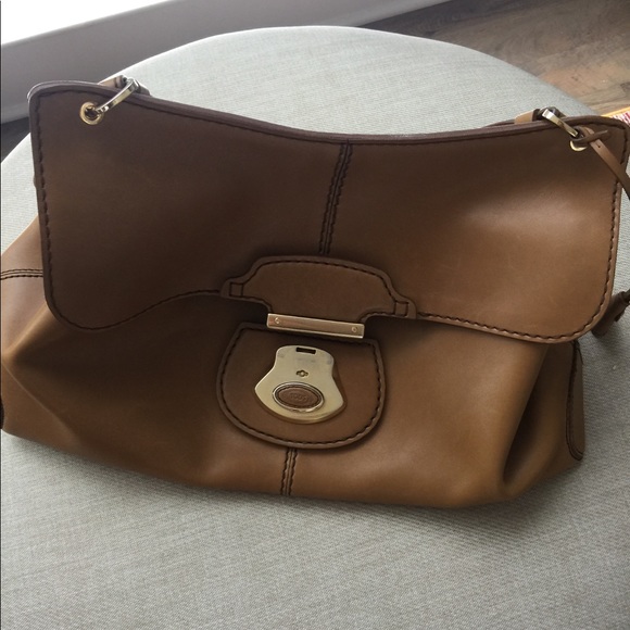 Tod's Tan Leather Shoulder Bag with Curved Handle - Picture 6 of 7